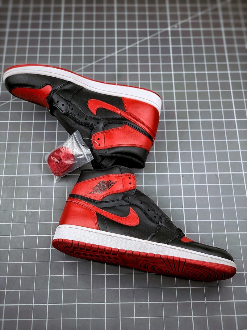 Tênis Nike Air Jordan 1 High 'Bred Banned'