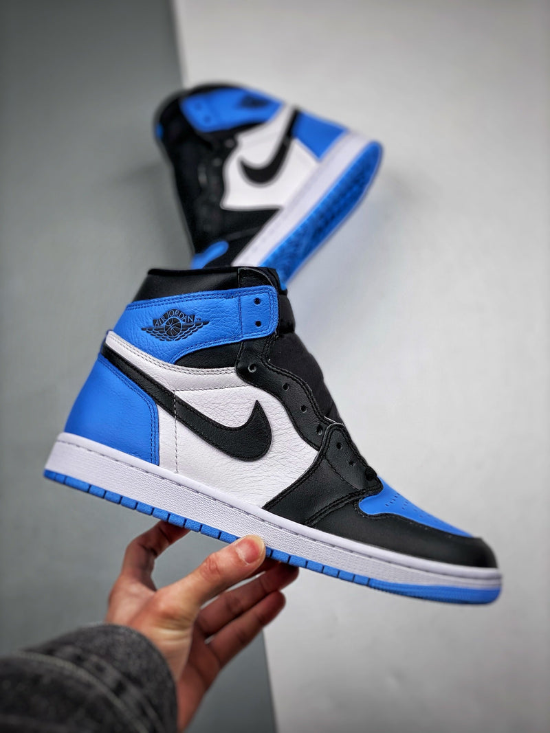 Tênis Nike Air Jordan 1 High "UNC Toe"