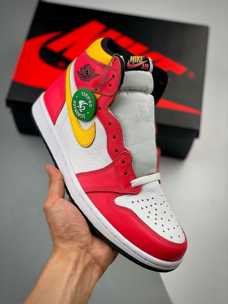 Tênis Nike Air Jordan 1 High "Light Fusion Red"