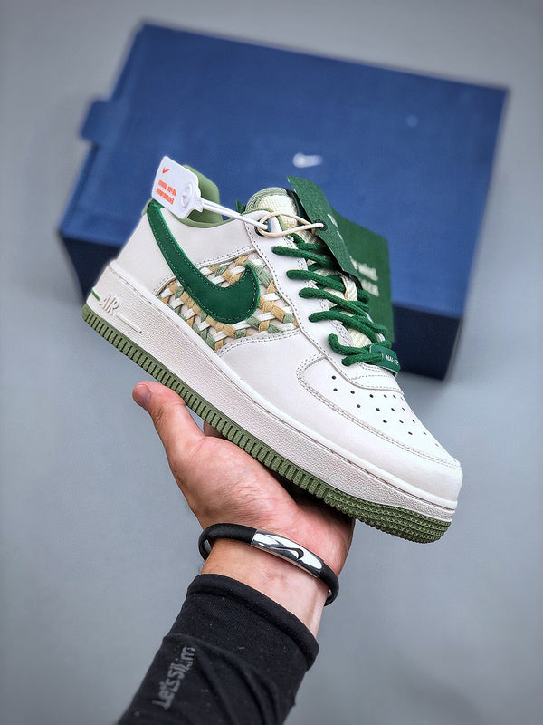 Tênis Nike Air Force 1'07 Low "Bamboo"