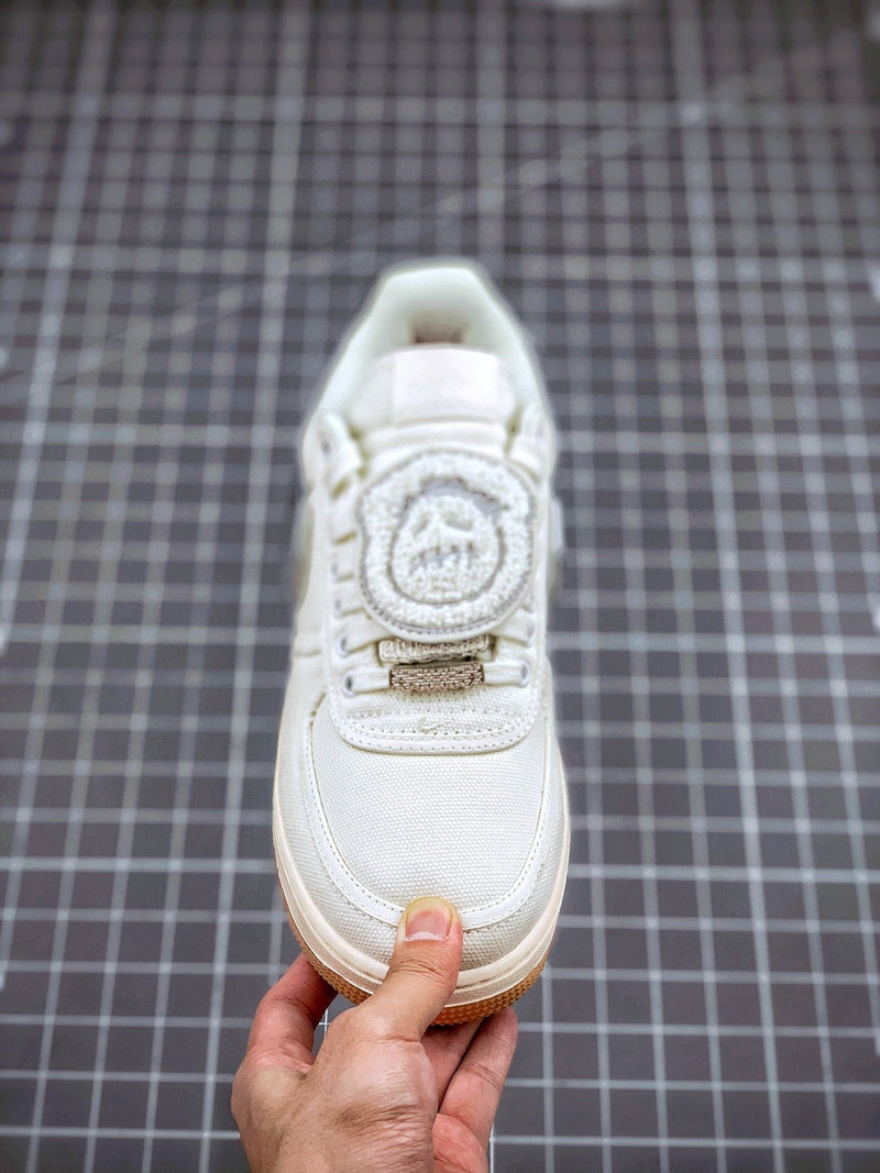 Tênis Travis Scott x Nike Air Force 1 Low 'White Sail'