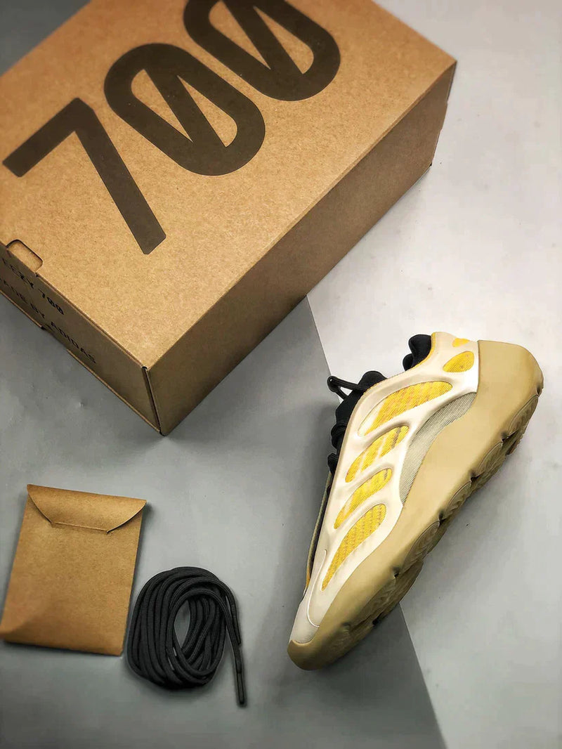 Tênis Adidas Yeezy Boost 700 V3 Safflower