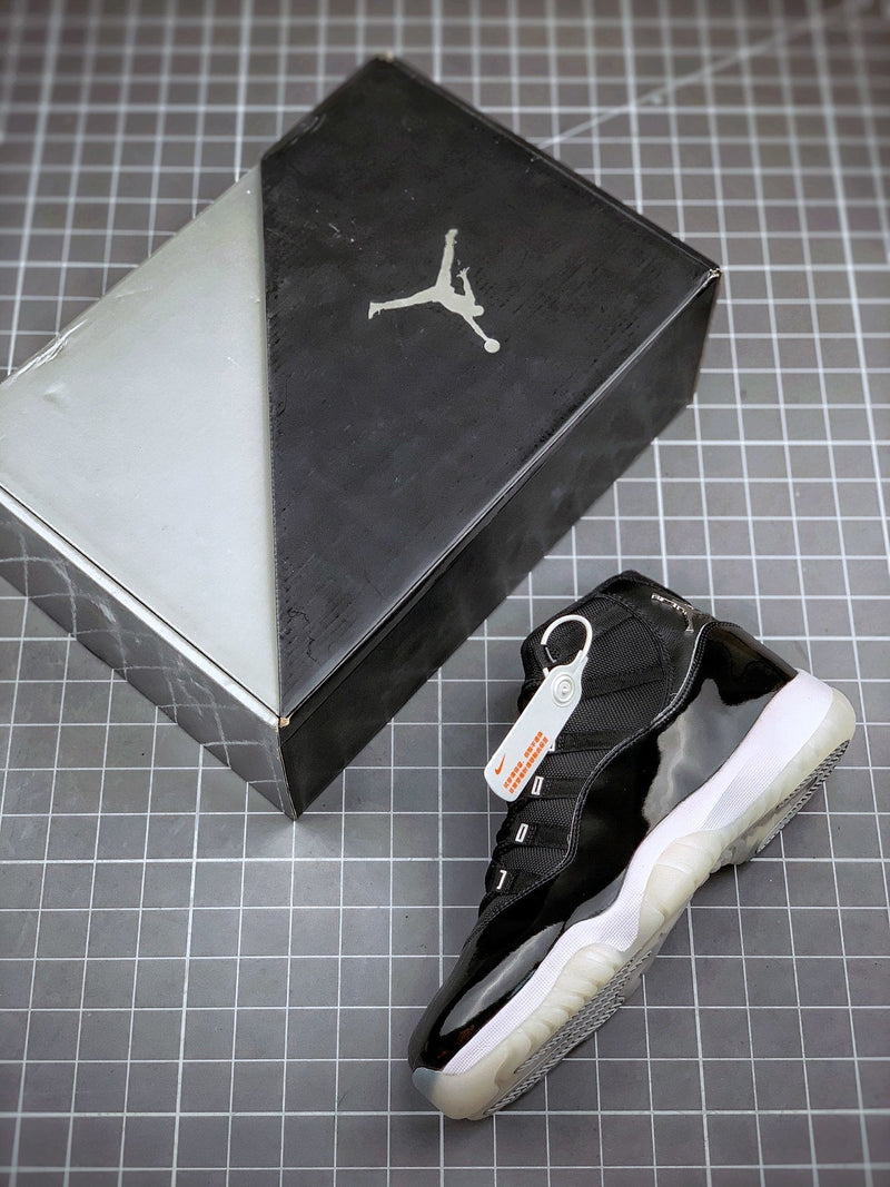 Tênis Nike Air Jordan 11 Retro 25th Anniversary