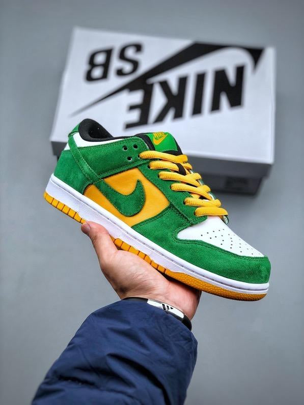 Tênis Nike SB Dunk Low "Joe Strummer"