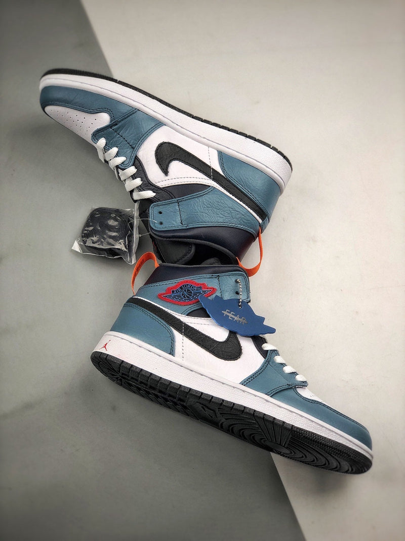 Tênis Cspace Facetasm x Nike Air Jordan 1 Mid