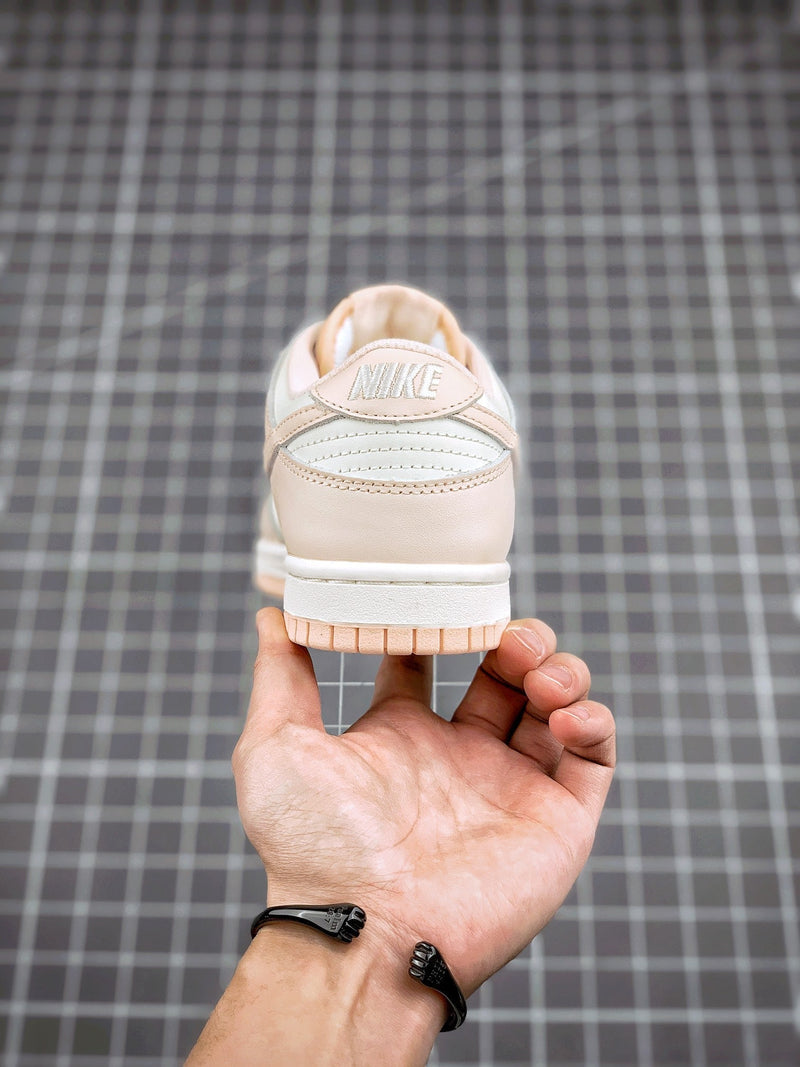 Tênis Nike SB Dunk Low "Orange Pearl"