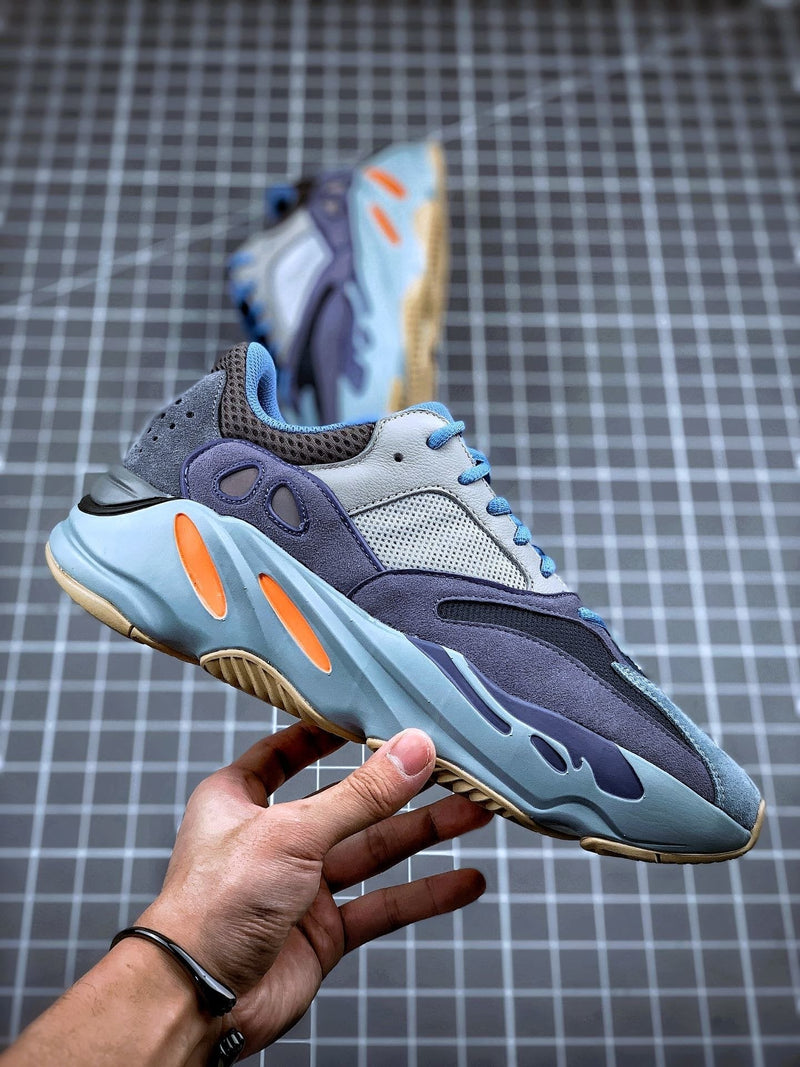 Tênis Adidas Yeezy Boost 700 Carbon Blue