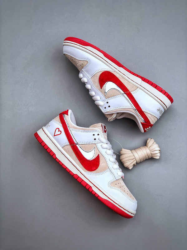 Tênis Nike SB Dunk Low "Valentines Day"