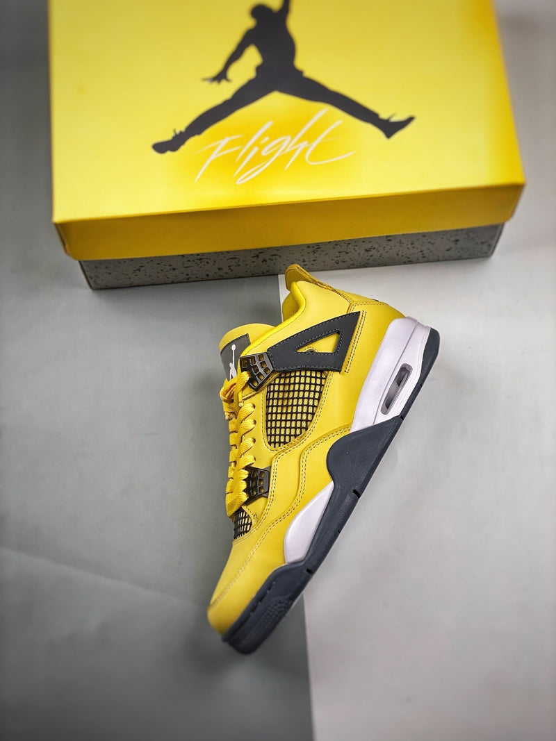 Tênis Nike Air Jordan 4 Retro "Lightning"