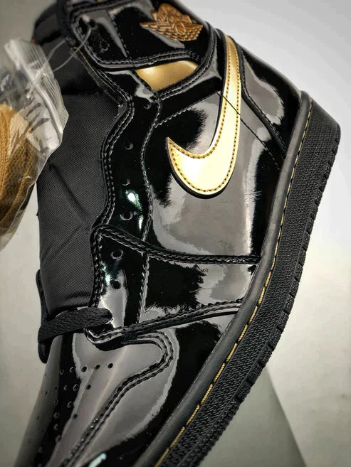 Tênis Nike Air Jordan 1 High "Black Gold"