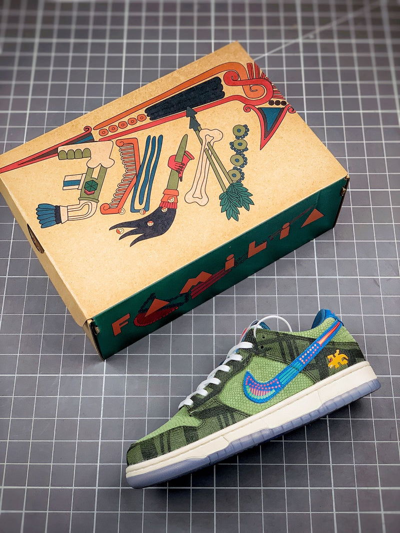 Tênis Nike SB Dunk Low "Siempre Familia"