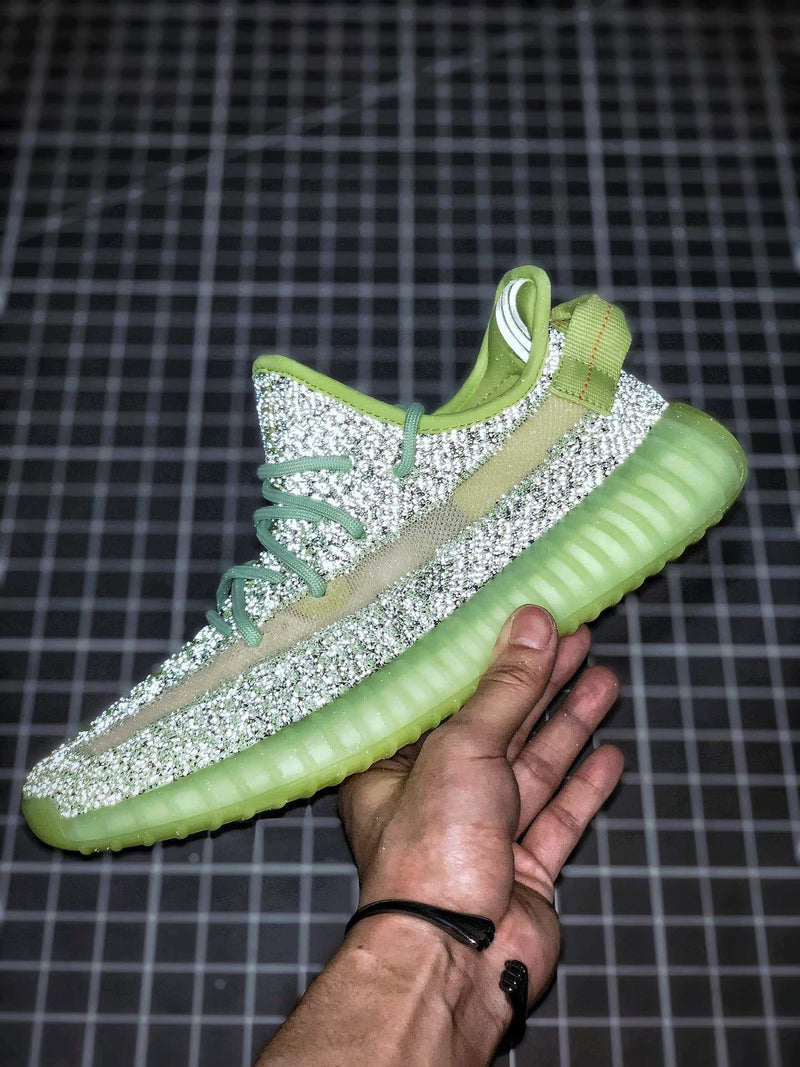 Tênis Adidas Yeezy Boost 350 V2 Yeezreel (Refletivo)