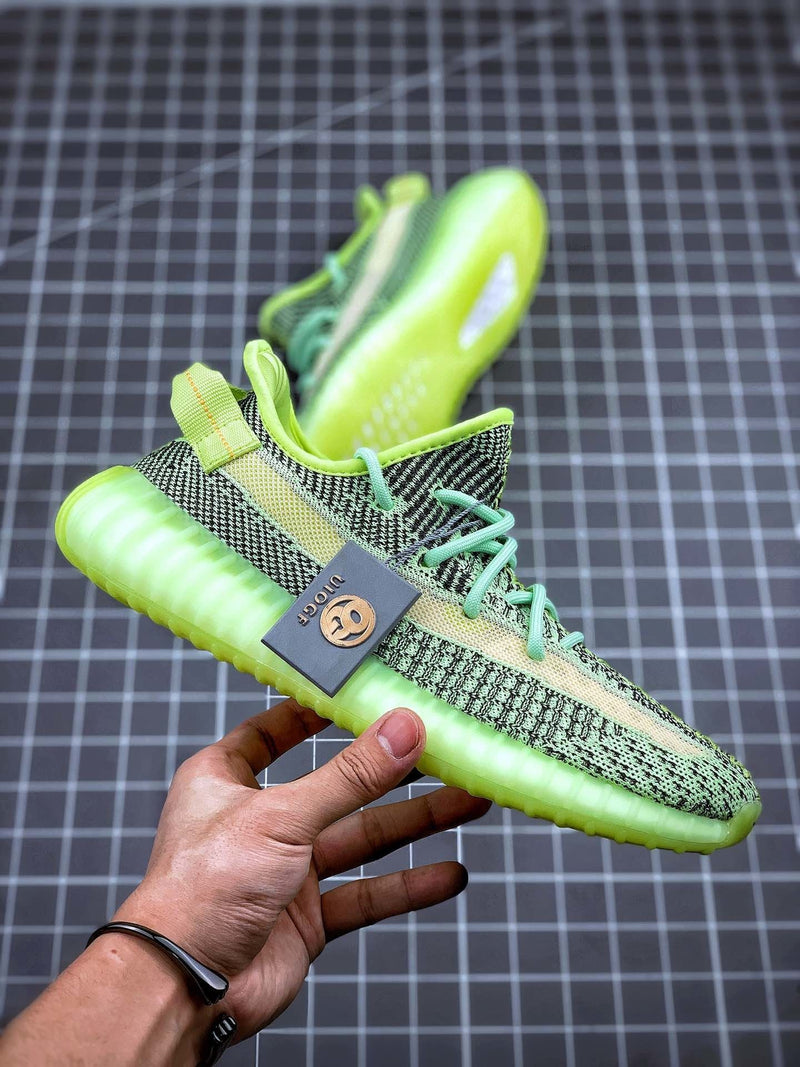 Tênis Adidas Yeezy Boost 350 V2 Yeezreel (Refletivo)