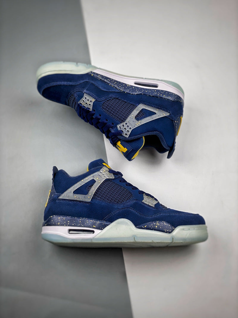 Tênis Nike Air Jordan 4 "Michigan"