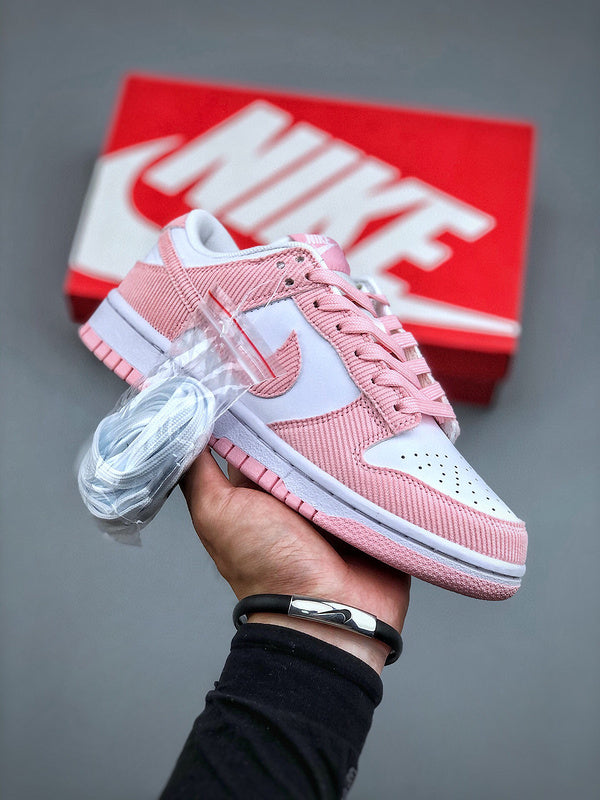 Tênis Nike SB Dunk Low "Pink Corduroy"