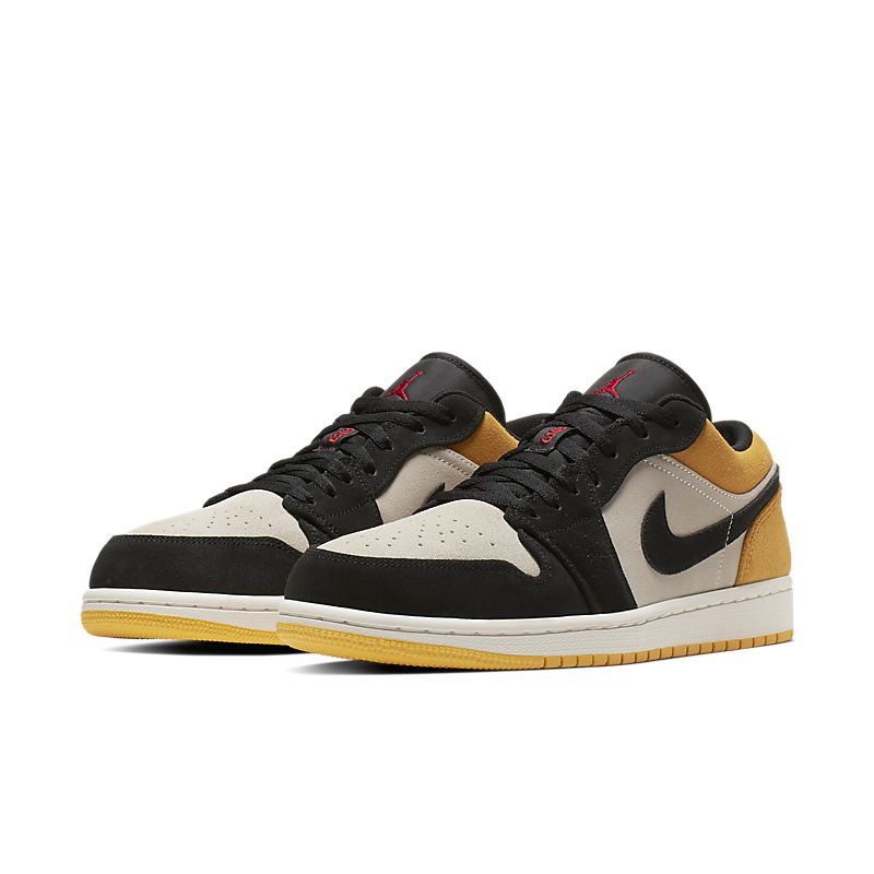 Tênis Nike Air Jordan 1 Low Sail University Gold Black