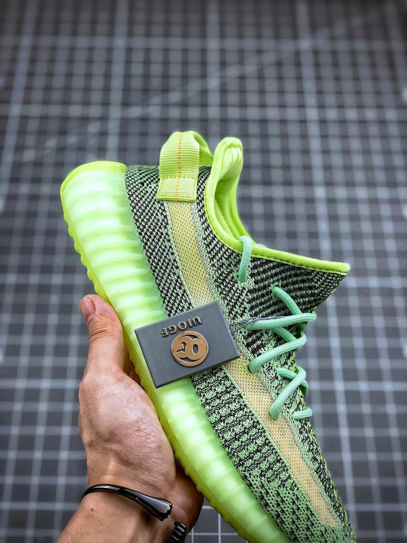 Tênis Adidas Yeezy Boost 350 V2 Yeezreel (Refletivo)