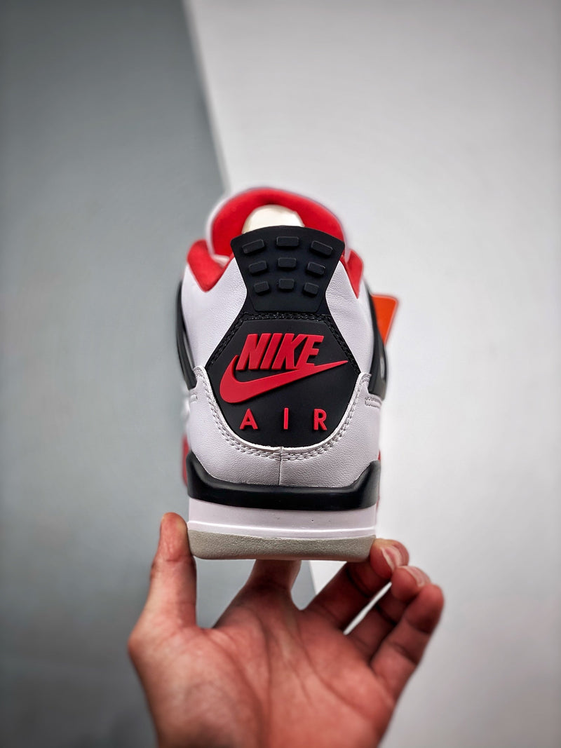 Tênis Nike Air Jordan 4 Retro "Fire Red"