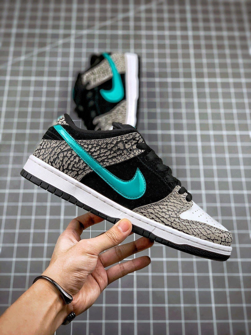 Tênis Nike SB Dunk Low "Atmos Elephant"