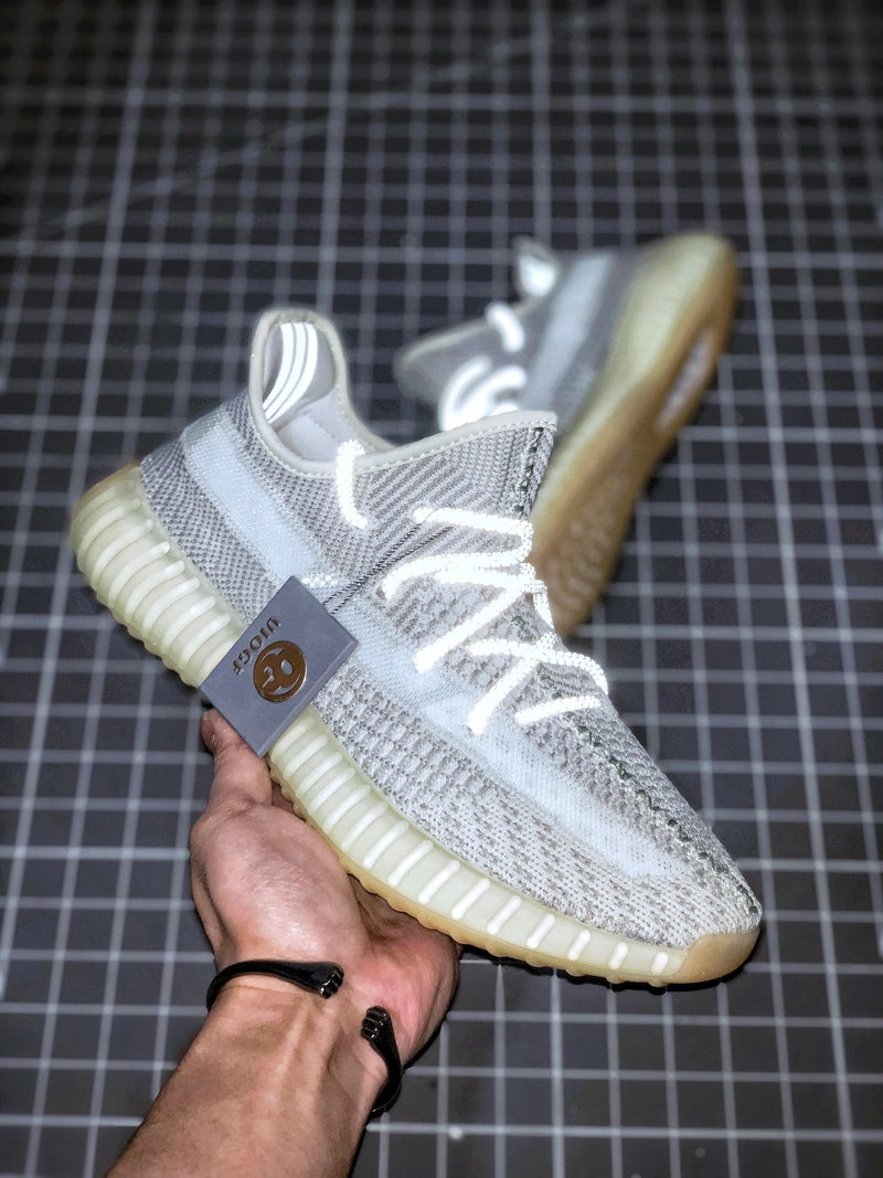 Tênis Adidas Yeezy Boost 350 V2 Yeshaya (Refletivo)