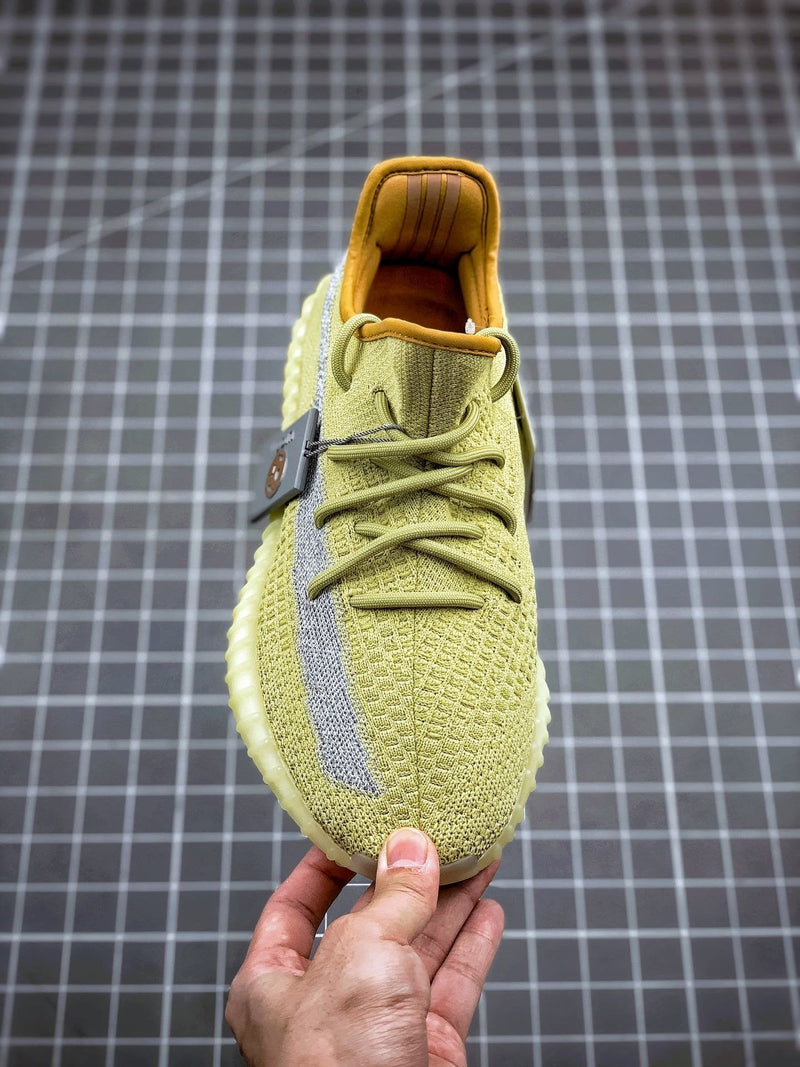 Tênis Adidas Yeezy Boost 350 V2 Marsh