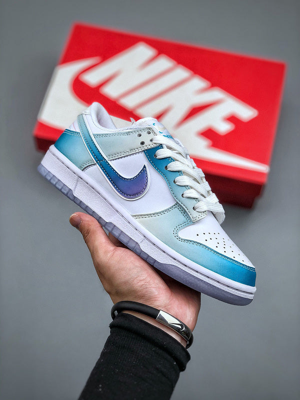 Tênis Nike SB Dunk Low "Unlock Your Space"