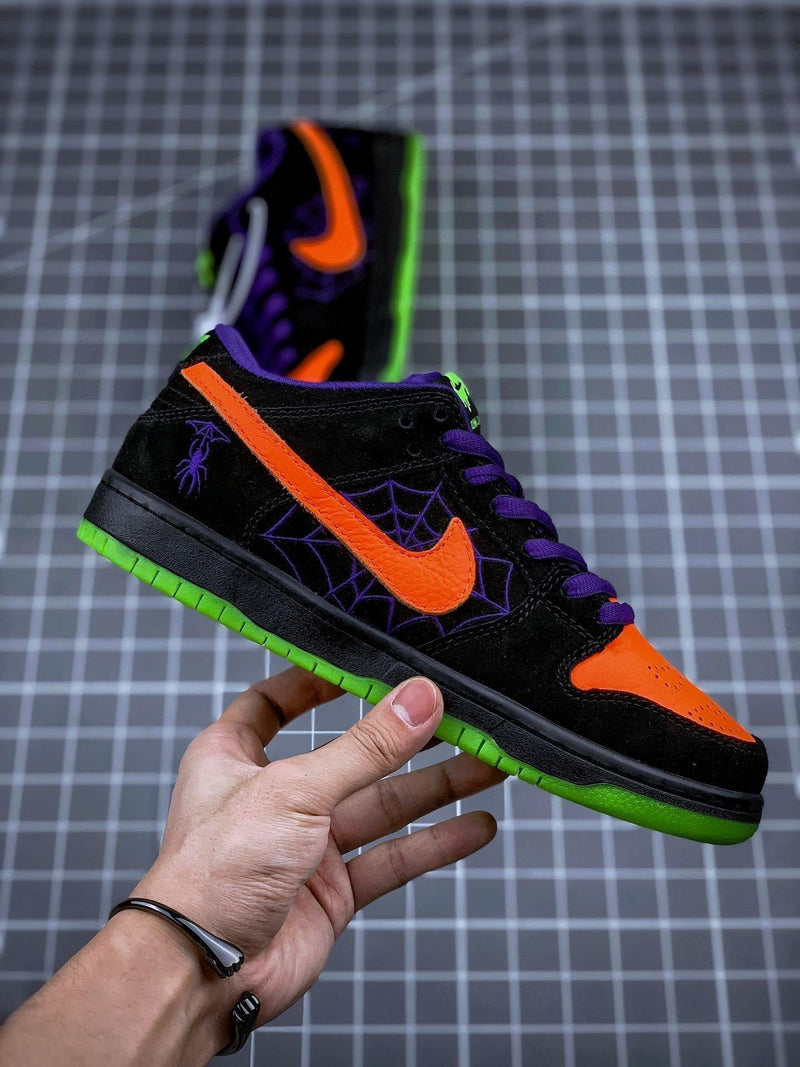 Tênis Nike SB Dunk Low "Night of Mischief Halloween"