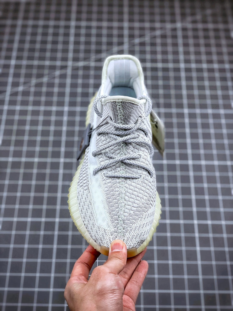 Tênis Adidas Yeezy Boost 350 V2 Yeshaya (Refletivo)