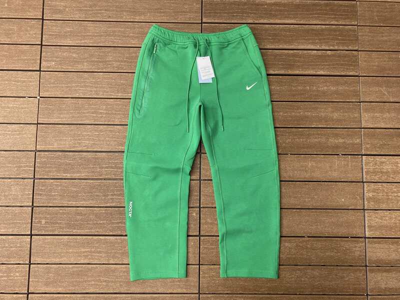 Calça Nike x NOCTA Tech Fleece Stadium Green/Sail