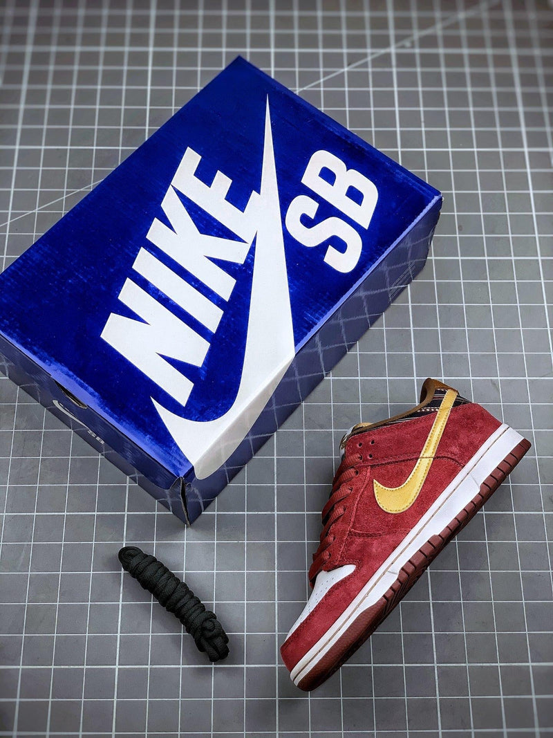 Tênis Nike SB Dunk Low "Anchorman"